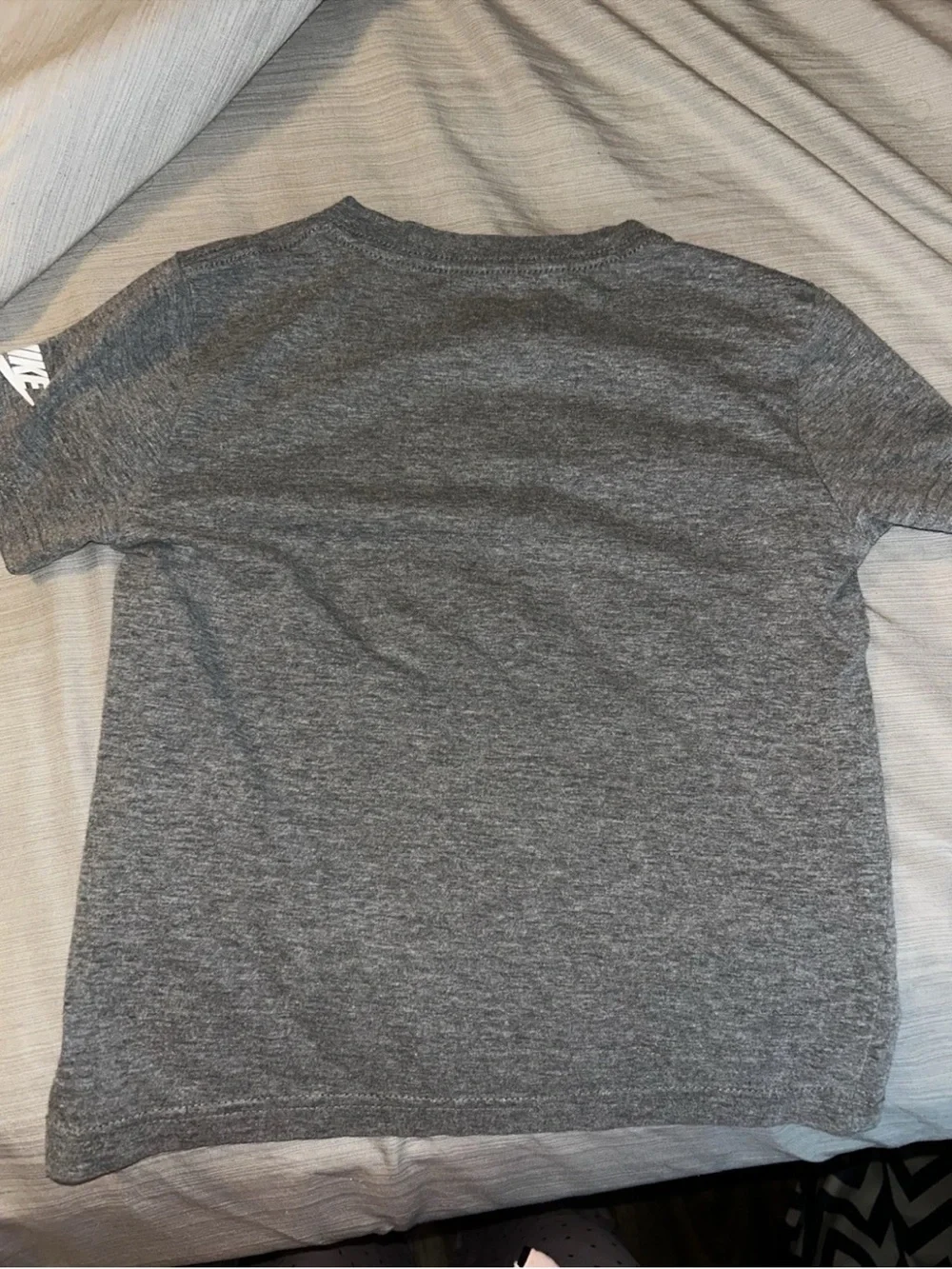 Nike Kids' Gray 'Just Do It.' Graphic Tee size 7